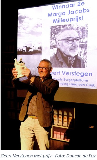 Foto Geert Verstegen met prijs